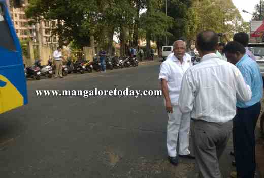 MLA Lobo inspects  prominent junctions 1